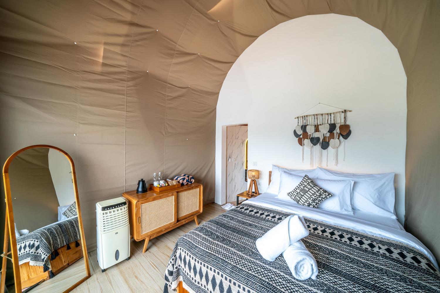 The Dewi Kintamani Luxury Glamping And Natural Hotspring Exterior photo
