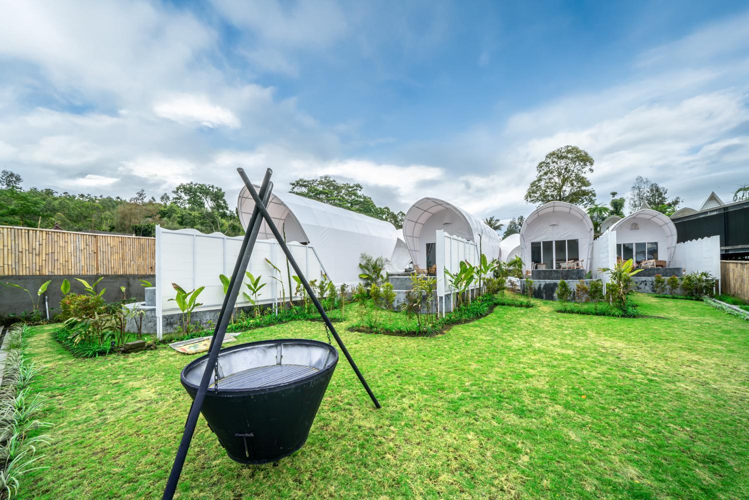 The Dewi Kintamani Luxury Glamping And Natural Hotspring Exterior photo